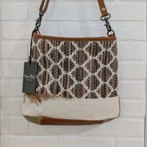 Myra Bag Wave like Shoulder 3352F